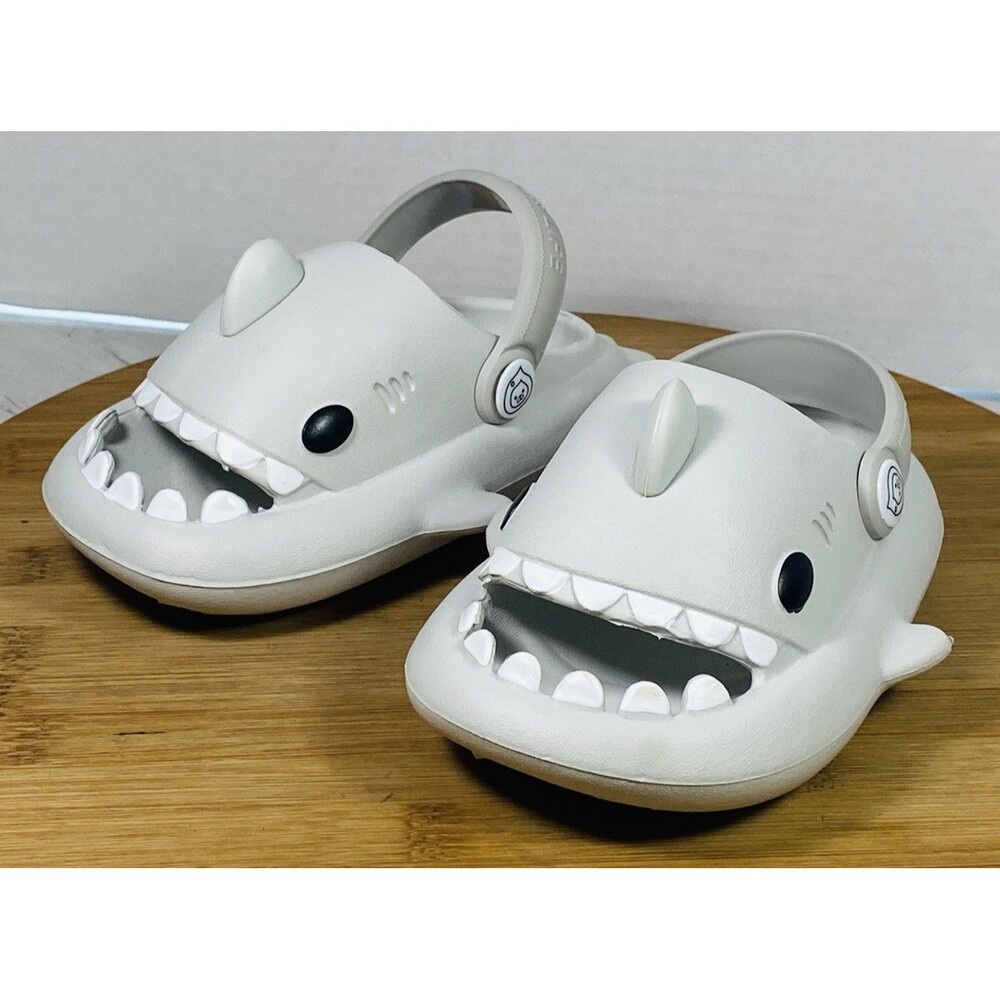 Kids Shark Slides Slip On Foam Sandals Water Shoes 150mm Size 5.5-6C NEW